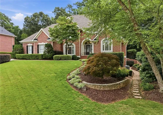 Photo 2 of Sale Pending at 5425 Buck Holw Dr, Alpharetta, GA 30005 | MLS# 7805198 | Listing updated on 2026-07-26