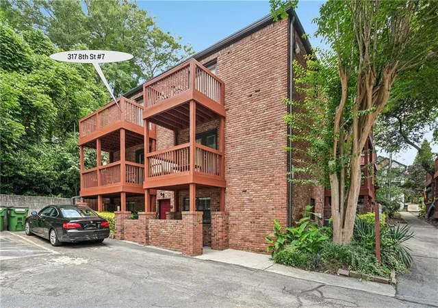 4th image of 317 8th St NE, Atlanta, GA 30309