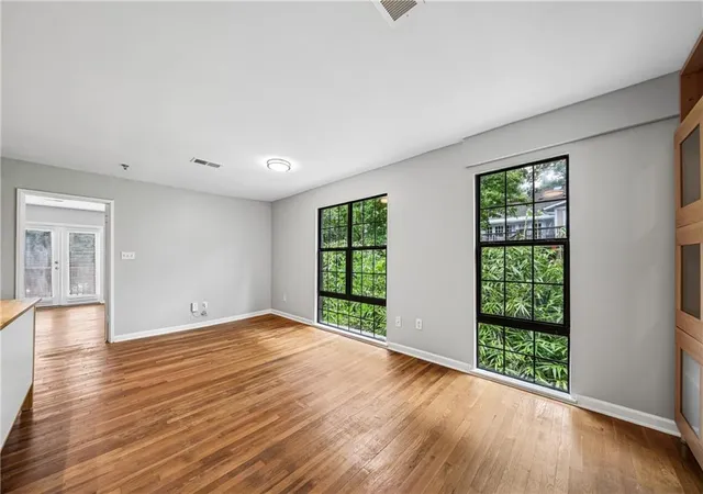 5th image of 317 8th St NE, Atlanta, GA 30309