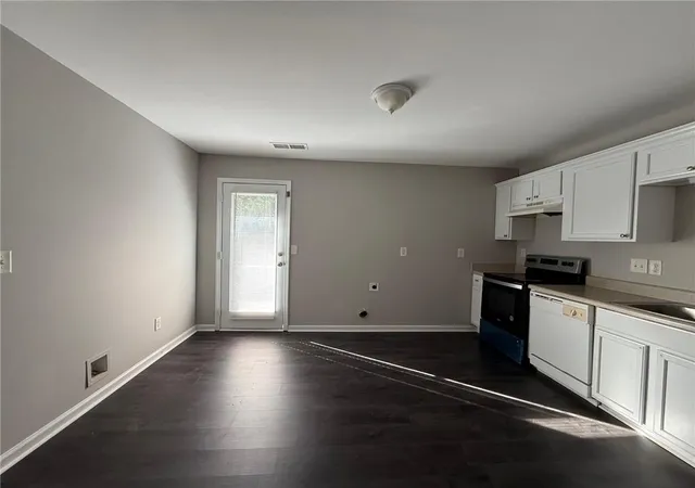 2nd image of 393 Stone Mountain St, Lawrenceville, GA 30046