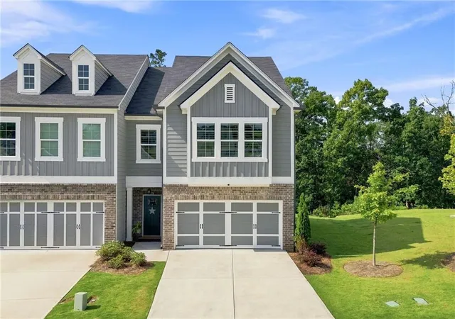 2nd image of 229 Lakeside Pl, Canton, GA 30114 | MLS# 7820073