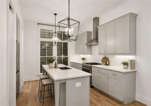 Photo 3 of Townhouse for sale at 220 Colebrook St Ne, Atlanta, GA 30307 | MLS# 7817103 | Listing updated on 2026-08-27