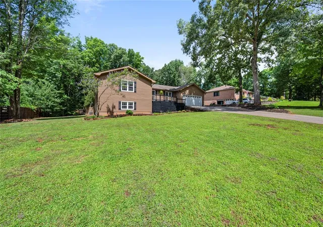 3rd image of 330 Chaffin Ridge Ct, Roswell, GA 30075 | MLS# 7795074