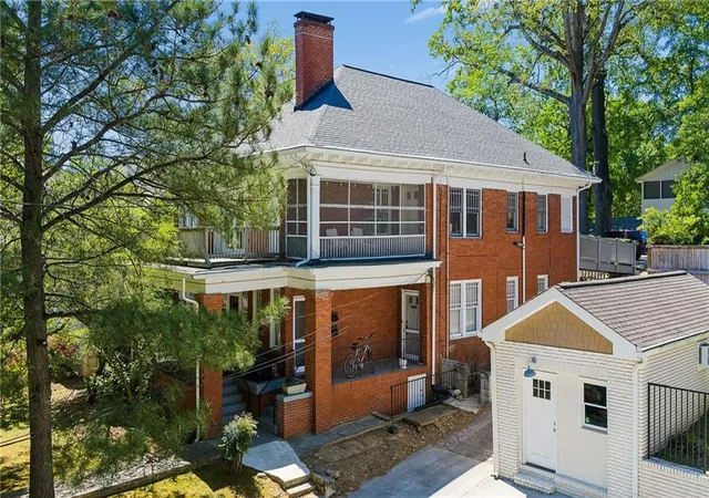 2nd image of 1164 Orme Cir Ne, Atlanta, GA 30306 | MLS# 7776800