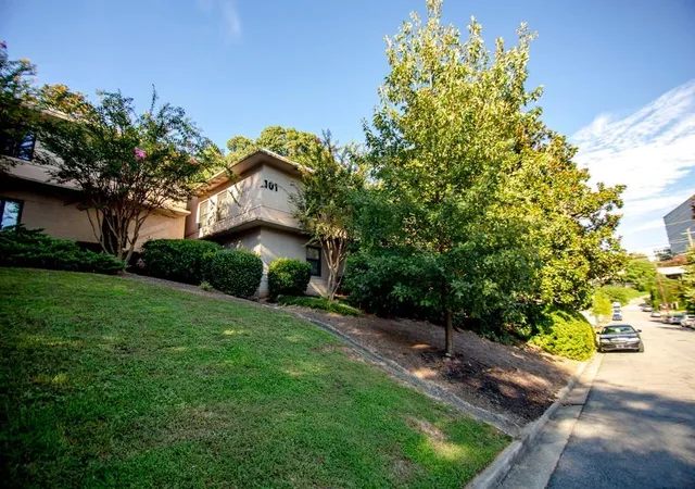 Condominium at 101 Ardmore Pl Nw #8, Atlanta, GA 30309 | MLS# 6782498 | | Sold on 2020-11-10