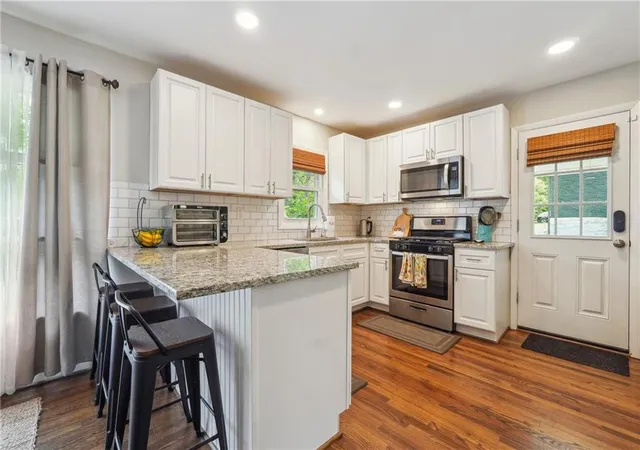 Photo 4 of Sale Pending at 3483 Glensford Dr, Decatur, GA 30032 | MLS# 7679452 | Listing updated on 2026-03-25