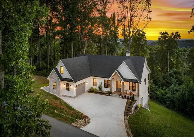 2nd image of 228 Winding Rdg, Blairsville, GA 30512 | MLS# 7807278
