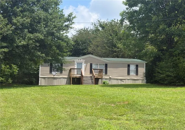 Homes for sale in Gainesville, GA | 4128 Price Rd, Gainesville, GA 30506 | MLS# 7786441