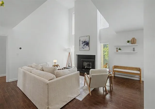 2nd image of 1323 S Ponce De Leon Ave Ne #1323, Atlanta, GA 30306 | MLS# 7813436