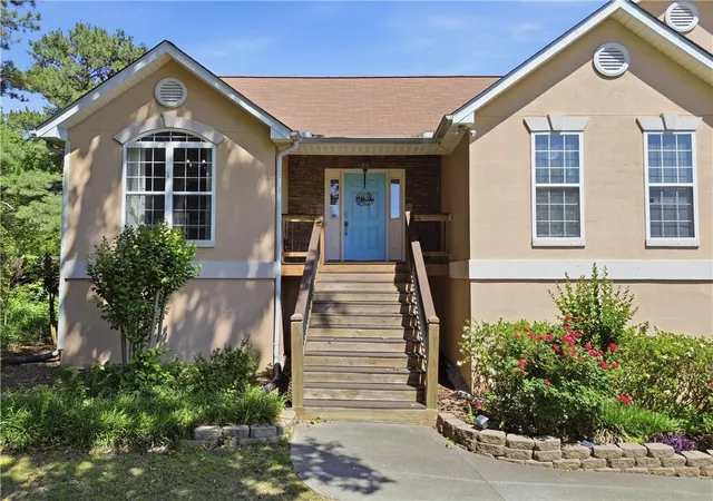 3rd image of 137 Orchard Wy Se, Calhoun, GA 30701 | MLS# 7772531