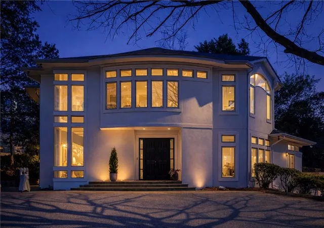 Photo 1 of Sale Pending at 35 Robin Hood Rd Ne, Atlanta, GA 30309 | MLS# 7740376 | Listing updated on 2026-09-07