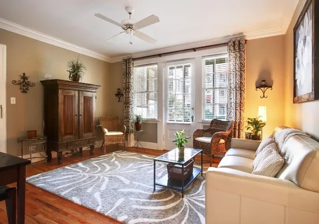 Condominium at 2222 Peachtree Rd Nw #B2, Atlanta, GA 30309 | MLS# 5592462 | | Sold on 2015-10-26