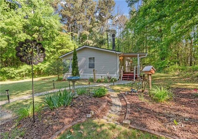 Homes for sale in Rockmart, GA | 206 Crossroads Church Rd, Rockmart, GA 30153 | MLS# 7761364