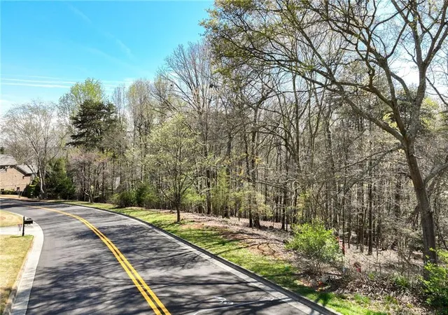 Homes for sale in Gainesville, GA | 304 Point Olympus Dr, Gainesville, GA 30506 | MLS# 7743562