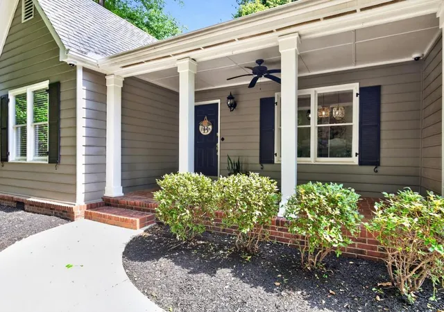 Photo 4 of Single family home for sale at 1405 Lake Dow Rd, Mcdonough, GA 30252 | MLS# 7806264 | Listing updated on 2026-07-17