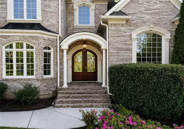 3rd image of 207 Gold Leaf Ln, Canton, GA 30114 | MLS# 7792447