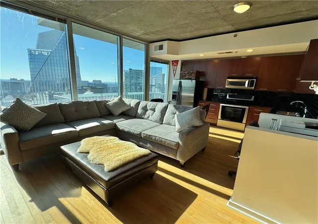 2nd image of 3324 Peachtree Rd Ne #2606, Atlanta, GA 30326 | MLS# 7811039