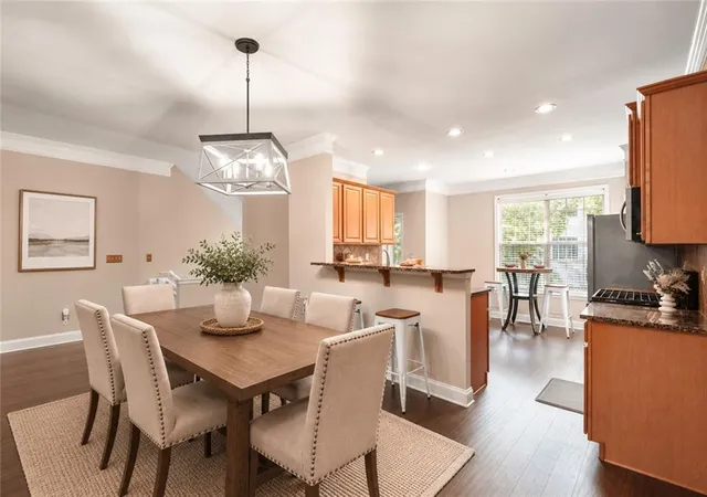 Photo 4 of Townhouse for sale at 5243 Wellsley Bnd, Johns Creek, GA 30005 | MLS# 7813106 | Listing updated on 2026-09-17