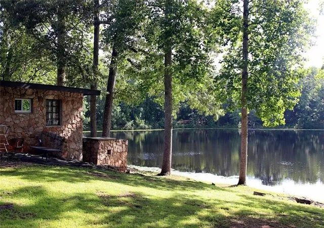 Homes for sale in Barnesville, GA | 415 Walton Rd, Barnesville, GA 30204 | MLS# 7797394