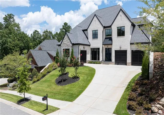 Photo 3 of Single family home for sale at 6142 Talmadge Run Nw, Acworth, GA 30101 | MLS# 7800431 | Listing updated on 2026-07-12