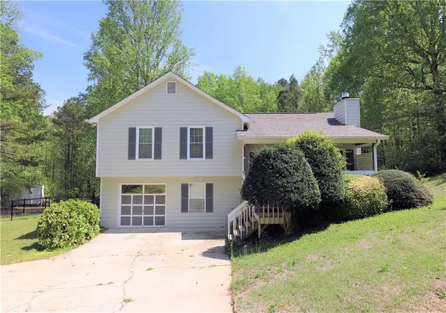 2nd image of 192 Deerfield Dr, Hiram, GA 30141 | MLS# 7749599