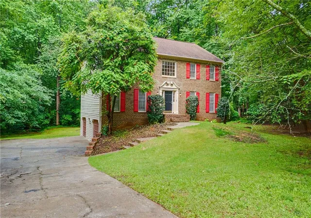 Photo 1 of Single family home for sale at 140 Millwood Ln, Fayetteville, GA 30214 | MLS# 7777658 | Listing updated on 2026-09-13
