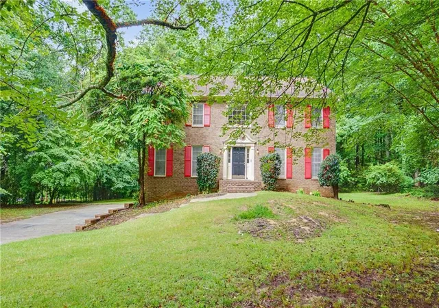 Photo 2 of Single family home for sale at 140 Millwood Ln, Fayetteville, GA 30214 | MLS# 7777658 | Listing updated on 2026-09-13
