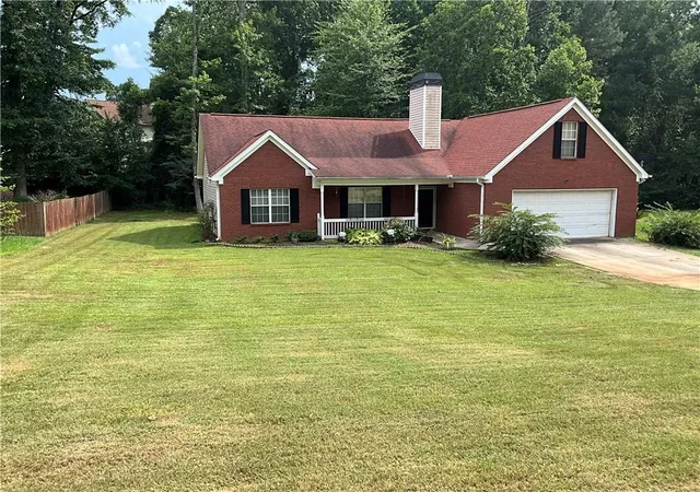 Photo 2 of Sale Pending at 242 Pebble Crk Dr, Mcdonough, GA 30253 | MLS# 7800303 | Listing updated on 2026-09-14