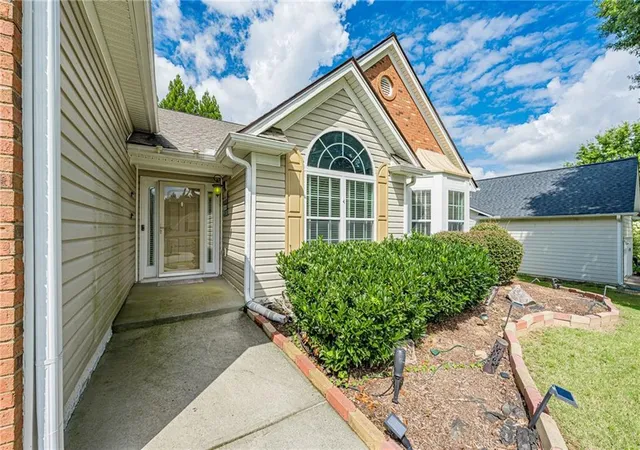 Photo 4 of Single family home for sale at 306 Reliance Way, Dacula, GA 30019 | MLS# 7797387 | Listing updated on 2026-09-18