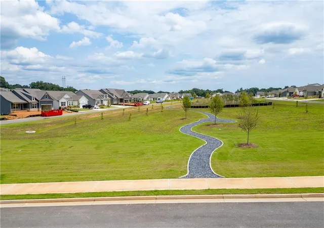 Photo 3 of Single family home for sale at 75 Merwood Ln, Jefferson, GA 30549 | MLS# 7715603 | Listing updated on 2026-09-13