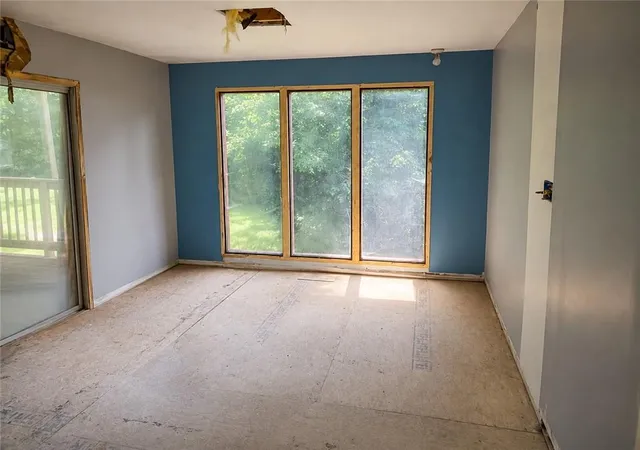 4th image of 1600 Loch Lomond Trl Sw, Atlanta, GA 30331 | MLS# 7816204