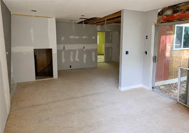 5th image of 1600 Loch Lomond Trl Sw, Atlanta, GA 30331 | MLS# 7816204