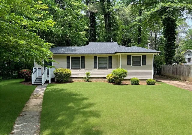 Homes for sale in Atlanta, GA | 2233 Park Ter, Atlanta, GA 30337 | MLS# 7764699
