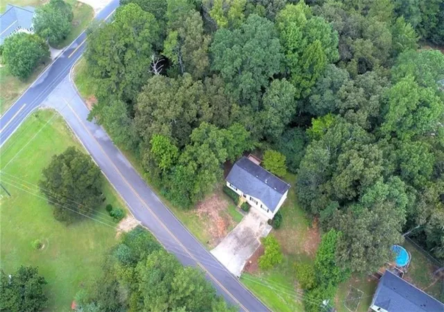 Photo 4 of Single family home for sale at 8748 Jenkins Rd, Winston, GA 30187 | MLS# 7814593 | Listing updated on 2026-08-29
