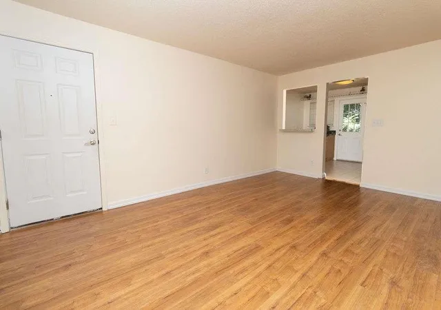 Photo 3 of Condo for sale at 195 Sycamore Dr #B14, Athens, GA 30606 | MLS# 7824004 | Listing updated on 2026-08-20