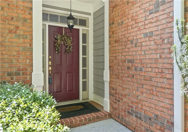 Photo 2 of Sale Pending at 320 Valley Green Ct, Woodstock, GA 30189 | MLS# 7809879 | Listing updated on 2026-08-18