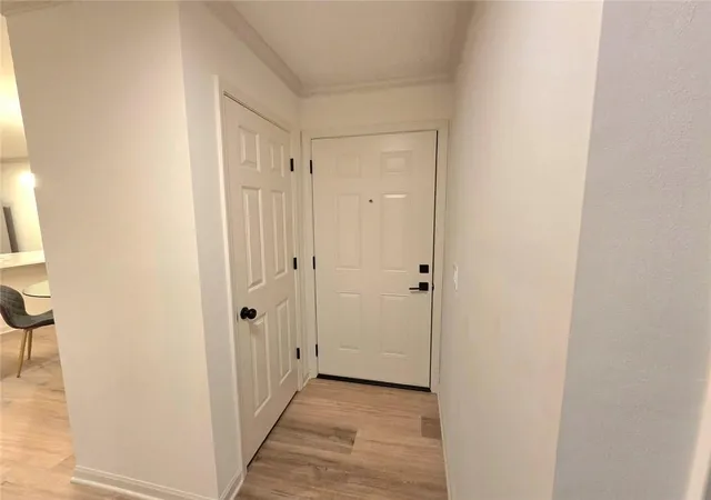 3rd image of 301 Barrington Hills Dr, Sandy Springs, GA 30350 | MLS# 7797797