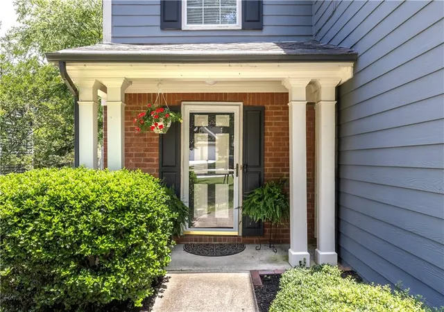 Homes for sale in Sugar Hill, GA | 5261 Underhill Ln, Sugar Hill, GA 30518 | MLS# 7780296