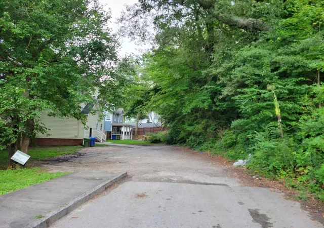 Photo 4 of Land for sale at 1019 Hubbard Sw, Atlanta, GA 30310 | MLS# 7428797 | Listing updated on 2026-10-02