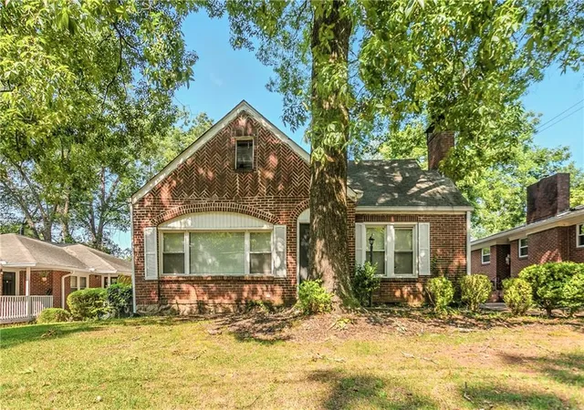 1st image of 1807 Sylvan Rd Sw, Atlanta, GA 30310 | MLS# 7635209