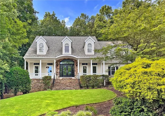 2nd image of 9140 Nesbit Lakes Dr, Alpharetta, GA 30022 | MLS# 7794749