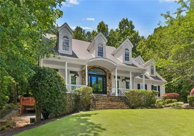 4th image of 9140 Nesbit Lakes Dr, Alpharetta, GA 30022 | MLS# 7794749