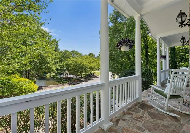 5th image of 9140 Nesbit Lakes Dr, Alpharetta, GA 30022 | MLS# 7794749