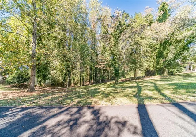 Photo 1 of Land for sale at 3319 Little Cir, Gainesville, GA 30506 | MLS# 7854934 | Listing updated on 2026-10-26