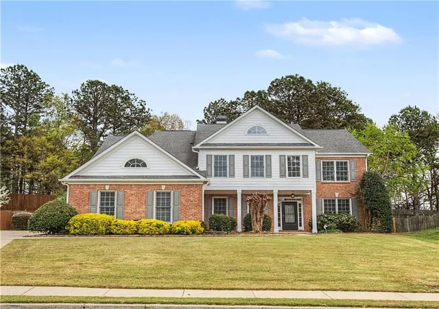 2nd image of 2725 Ivy Hill Dr, Buford, GA 30519 | MLS# 7745624