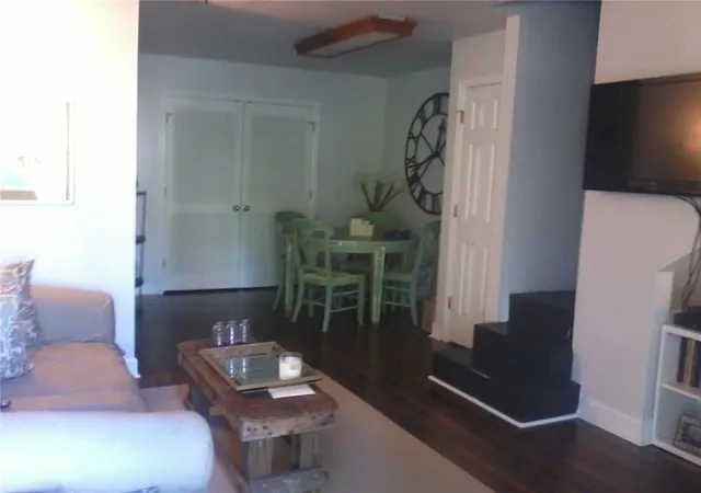 Photo 2 of Townhouse for sale at 75 E Wesley Rd NE #1, Atlanta, GA 30305 | MLS# 7813841 | Listing updated on 2026-09-05