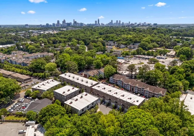 3rd image of 1190 John Collier Rd, Atlanta, GA 30318 | MLS# 7760740
