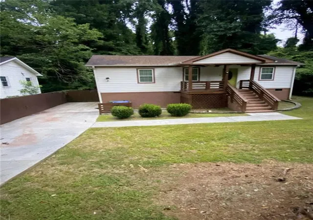 Photo 2 of Single family home for sale at 2176 Pansy St, Atlanta, GA 30314 | MLS# 7806973 | Listing updated on 2026-07-18