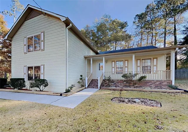 1st image of 2537 Kings Pistol Ct, Grayson, GA 30017 | MLS# 7803190