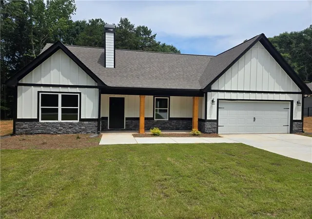 1st image of 656 Highland Ave, Hartwell, GA 30643 | MLS# 7815123